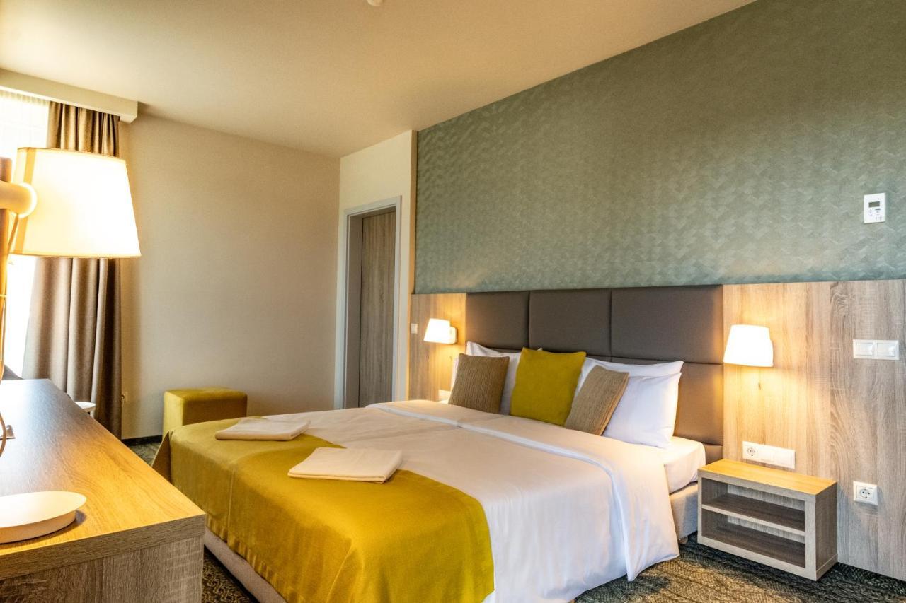 Lignum Hotel Miskolc Eksteriør billede